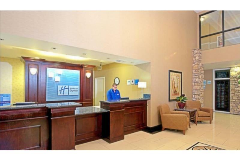 Holiday Inn Express & Suites Tucson By Ihg Exterior photo