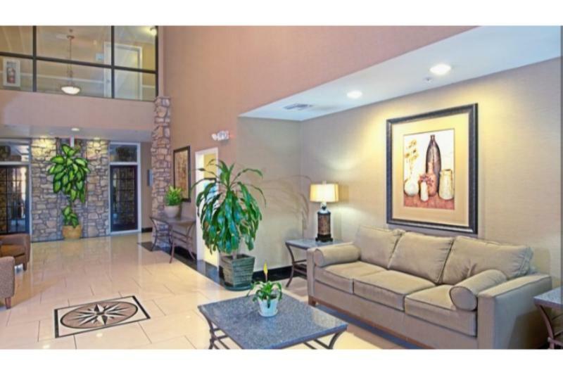 Holiday Inn Express & Suites Tucson By Ihg Exterior photo